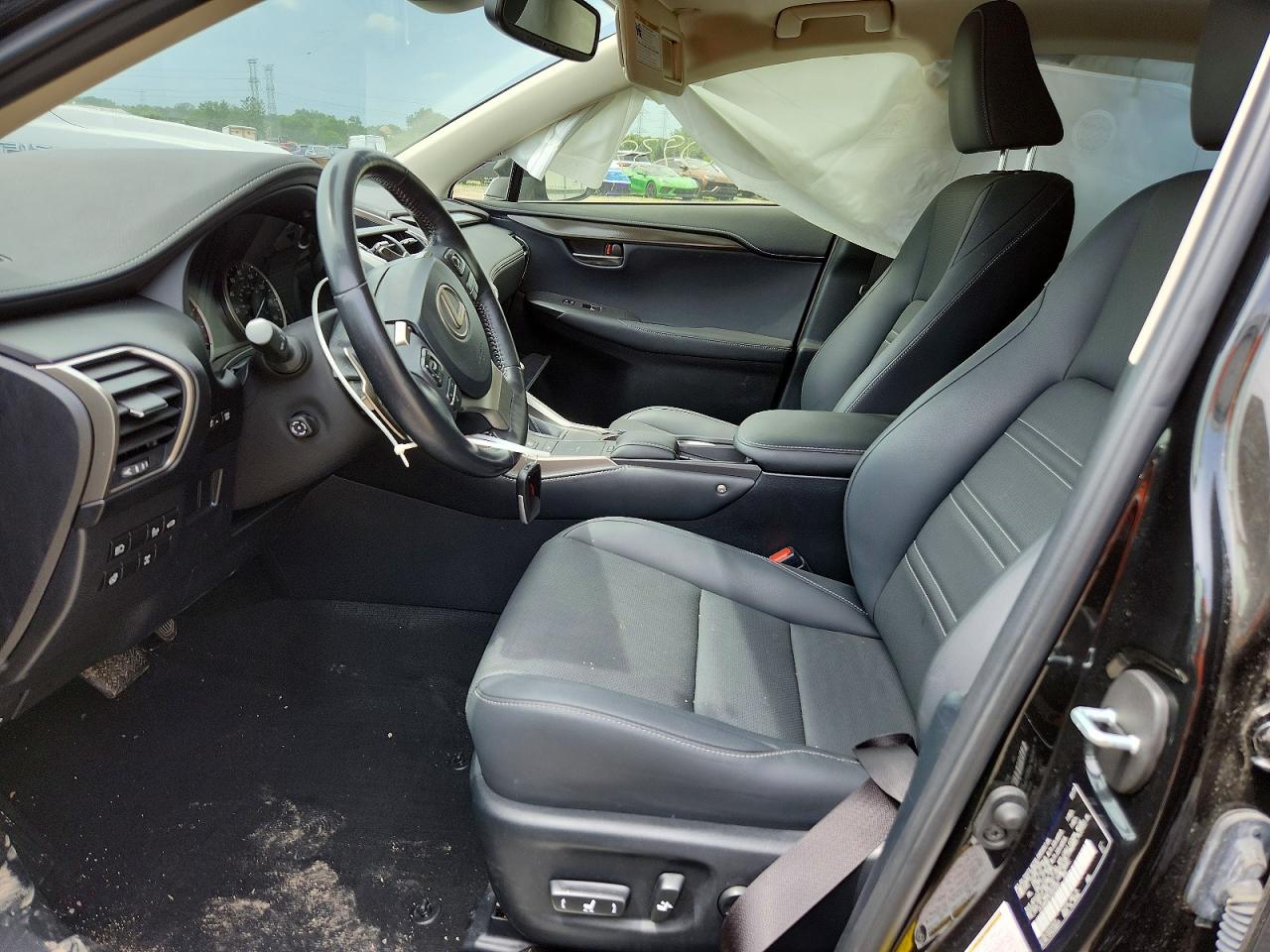 Lexus NX 300
