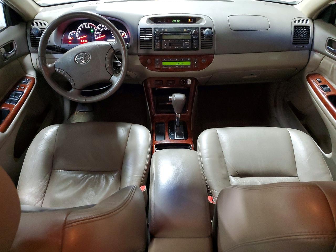 Toyota Camry Xle