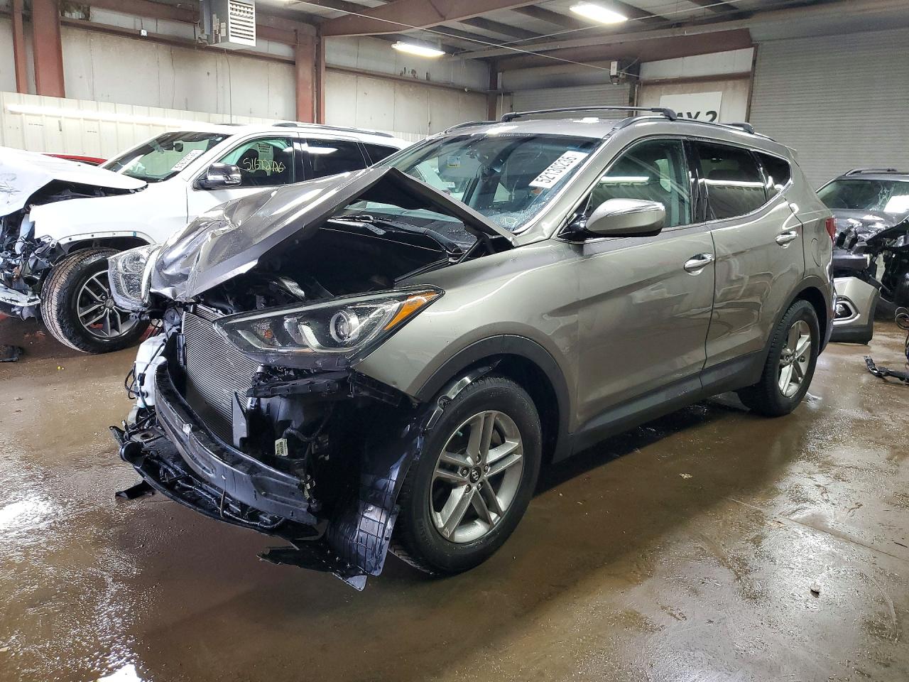 Salvage Hyundai SANTA FE Image