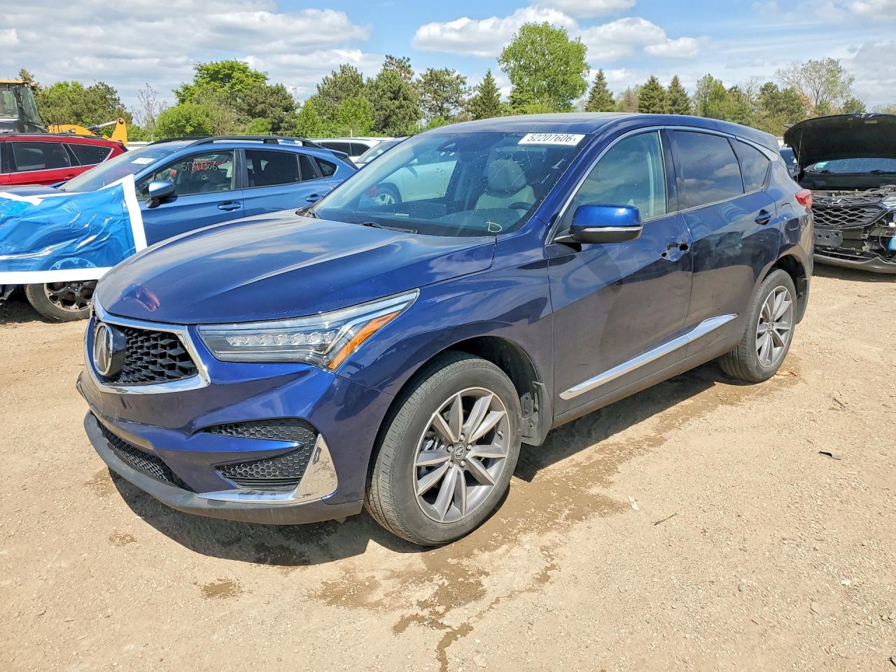 Salvage Acura RDX Image