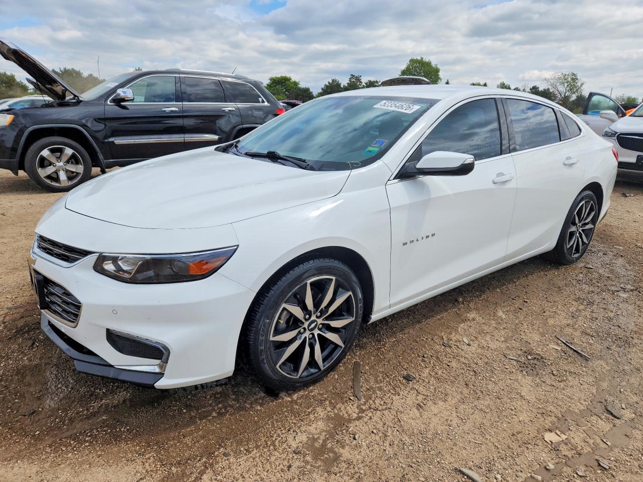 Salvage Chevrolet Malibu Image