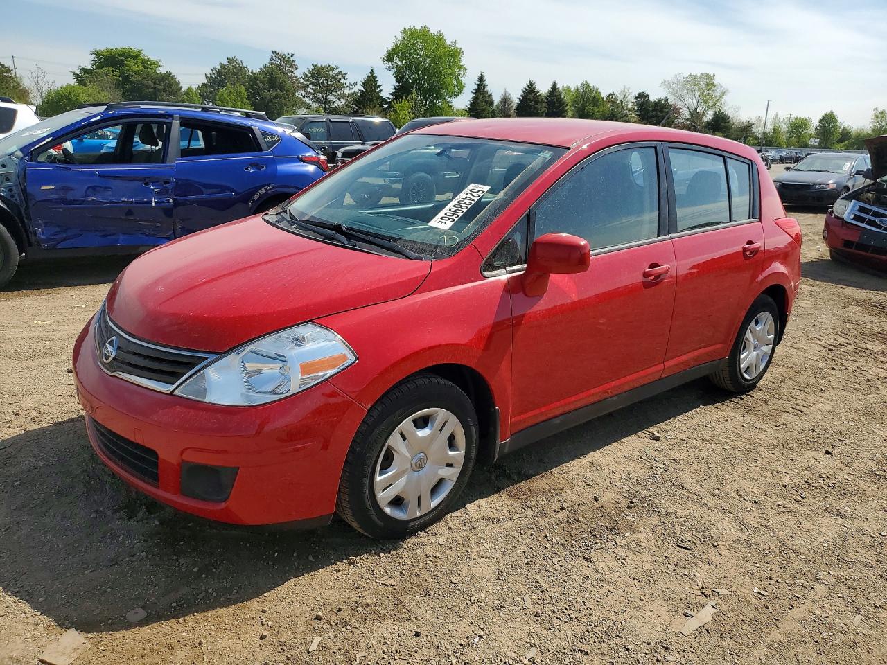 Salvage Nissan Versa Image