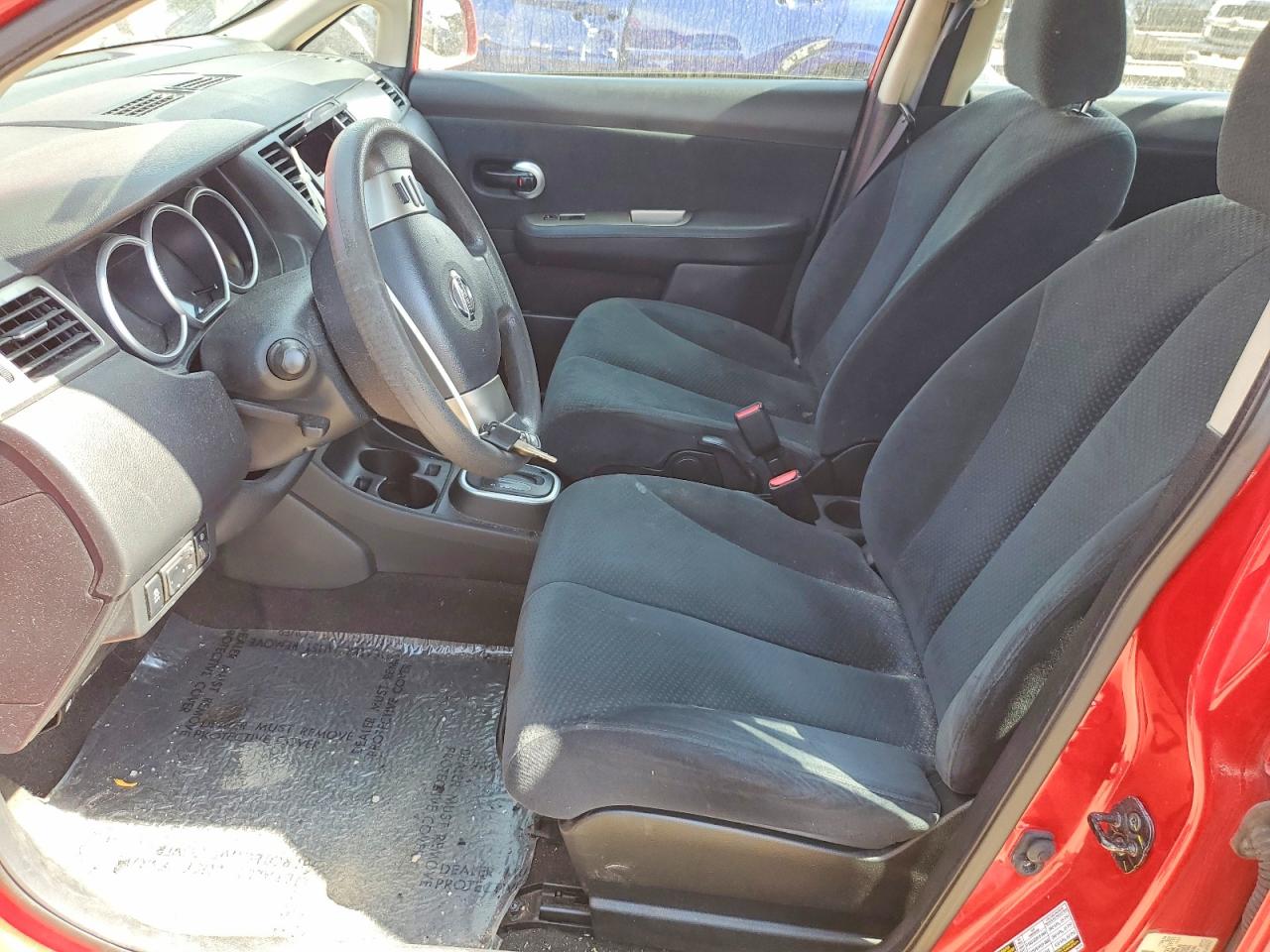 Nissan Versa 1.8 S