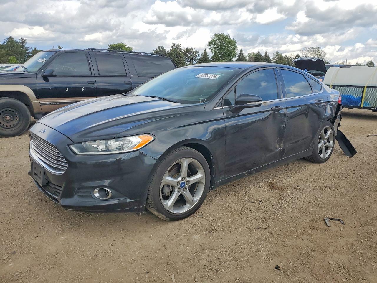 Salvage Ford Fusion Image