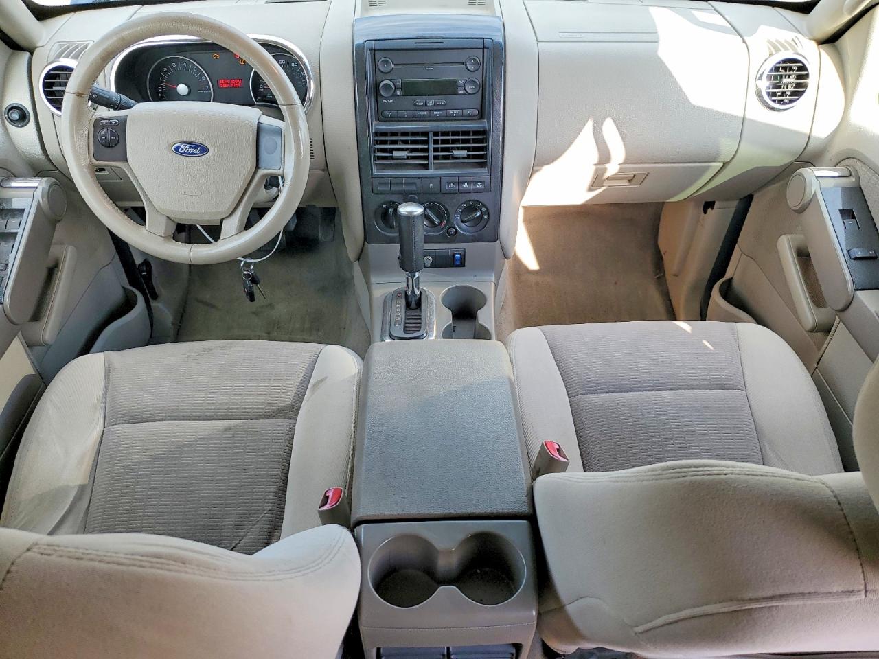 Ford Explorer Xlt