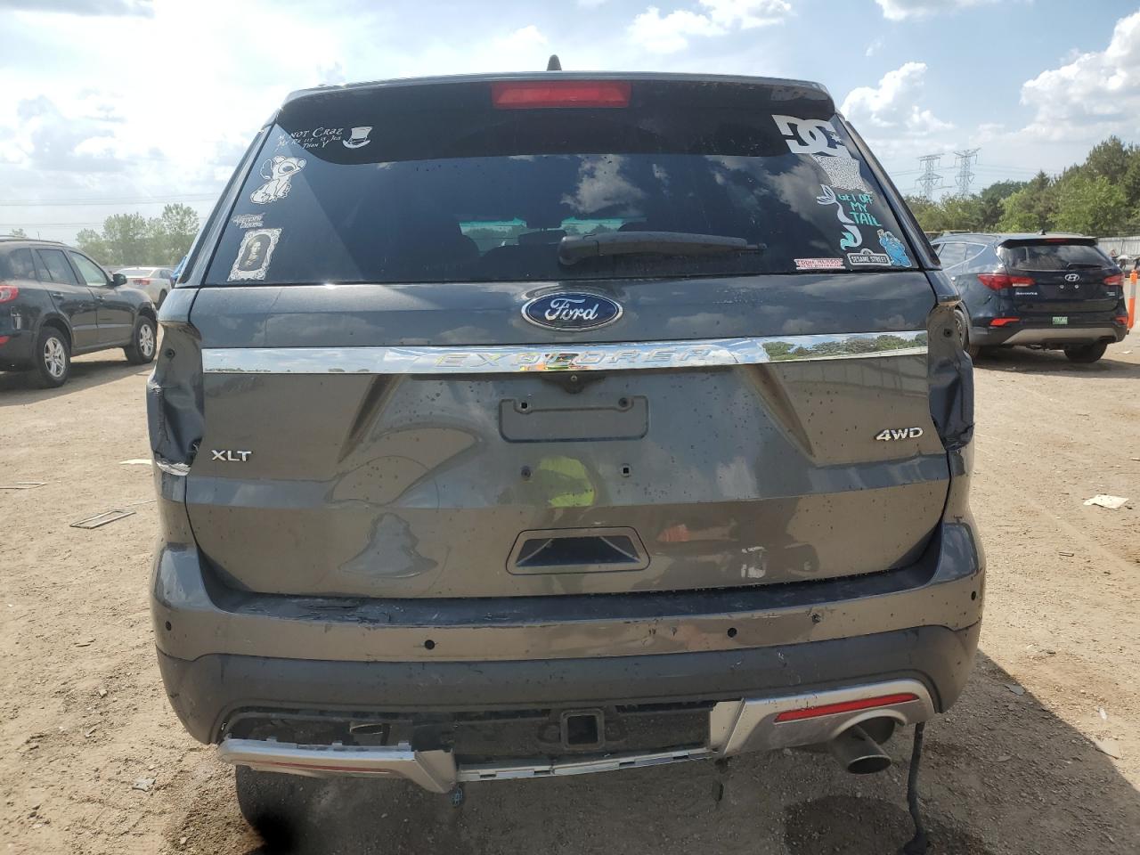 Ford Explorer Xlt