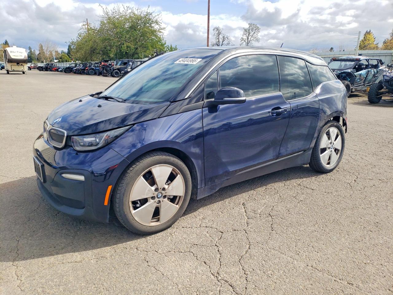 Salvage BMW i-Series Image
