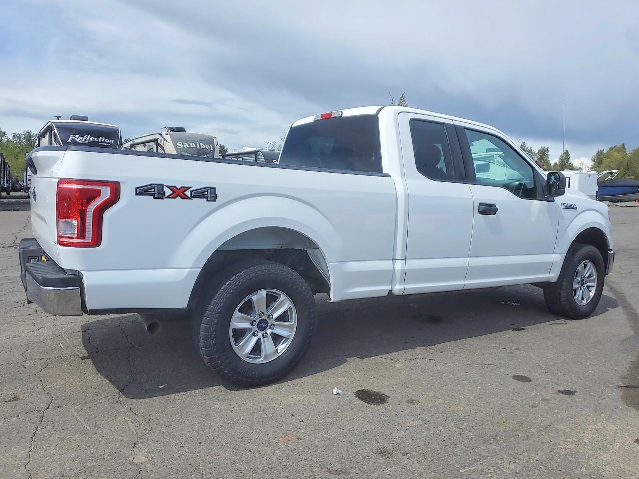 Ford F-150 Super Cab