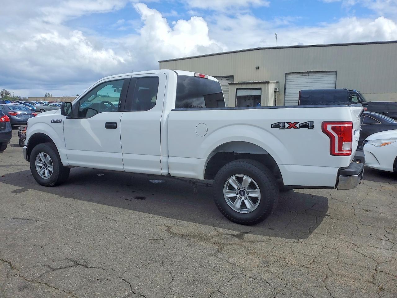 Ford F-150 Super Cab