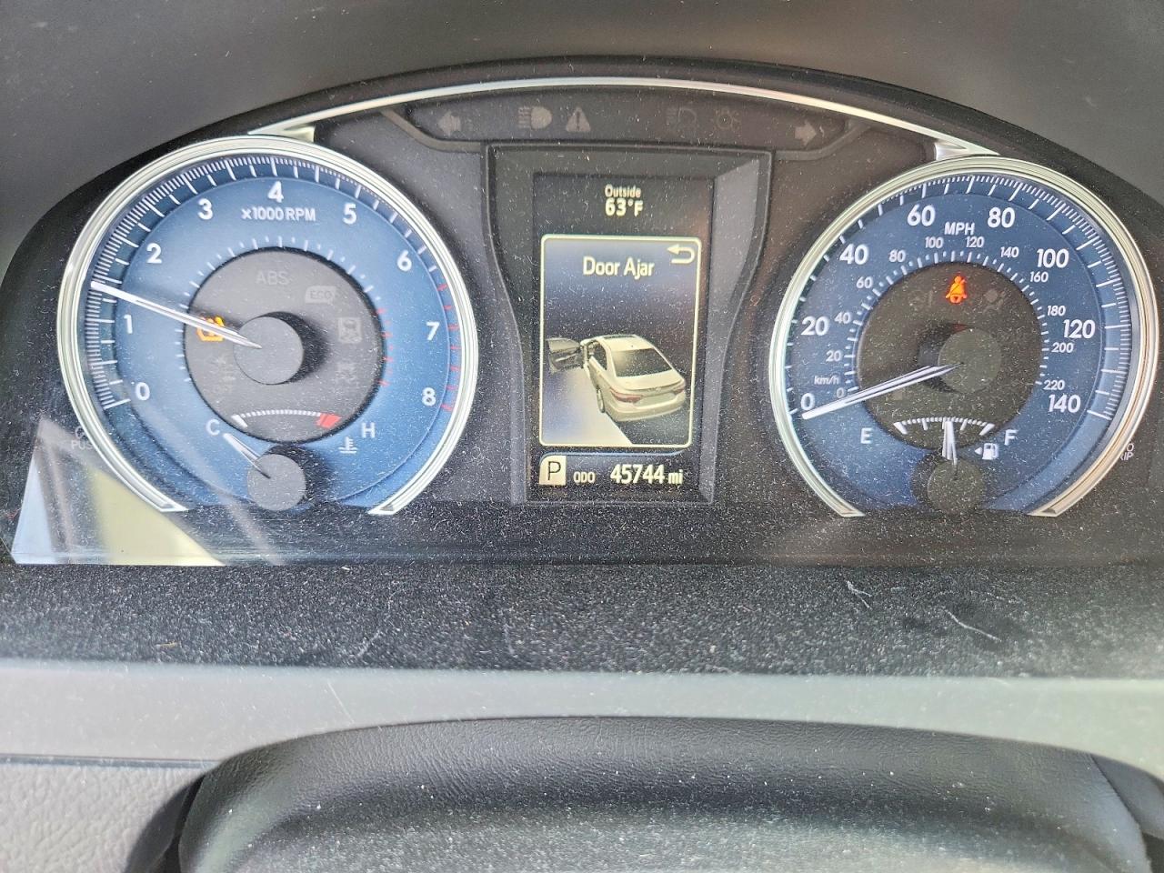 Toyota Camry Le