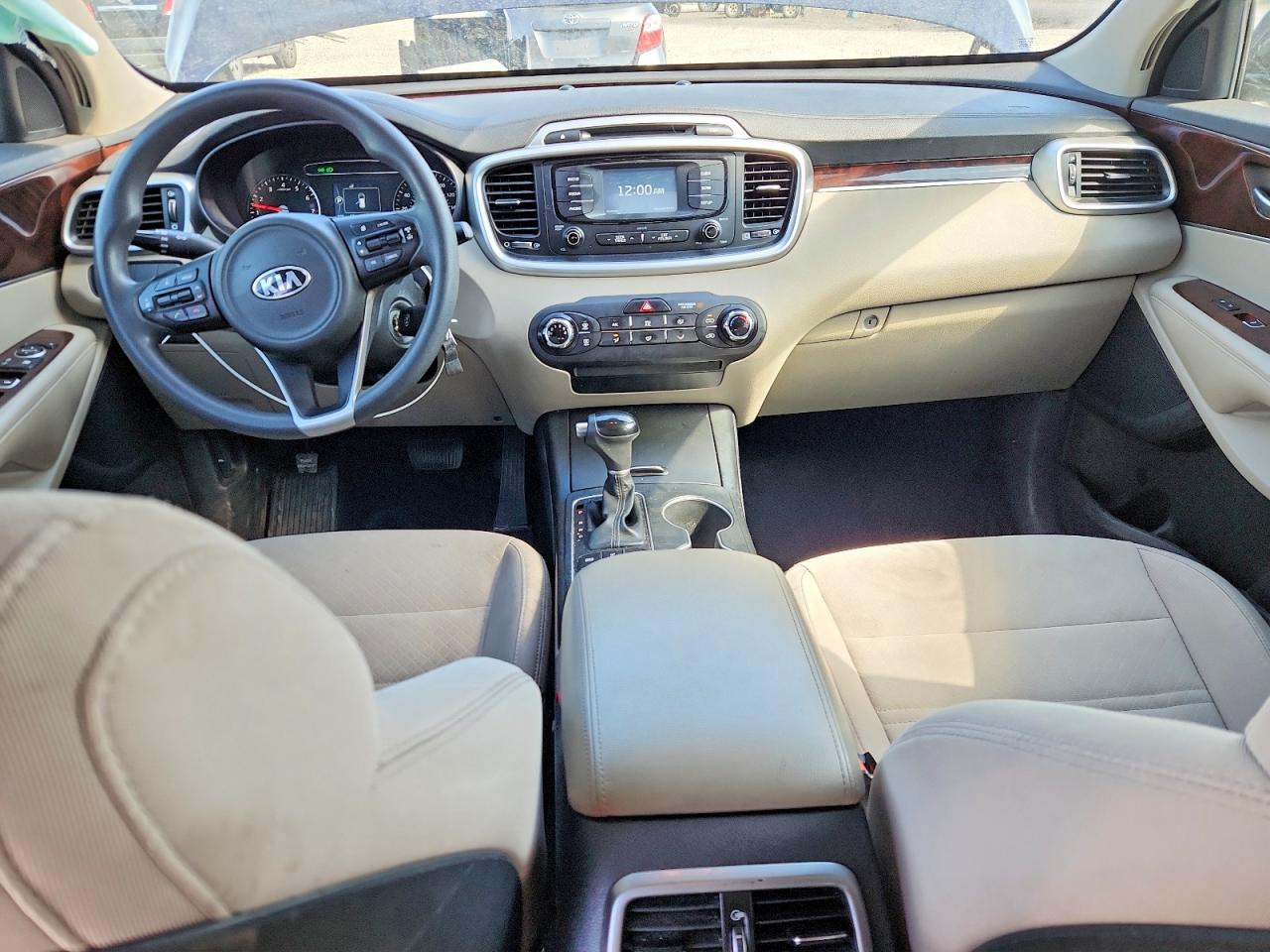 Kia Sorento Lx V6