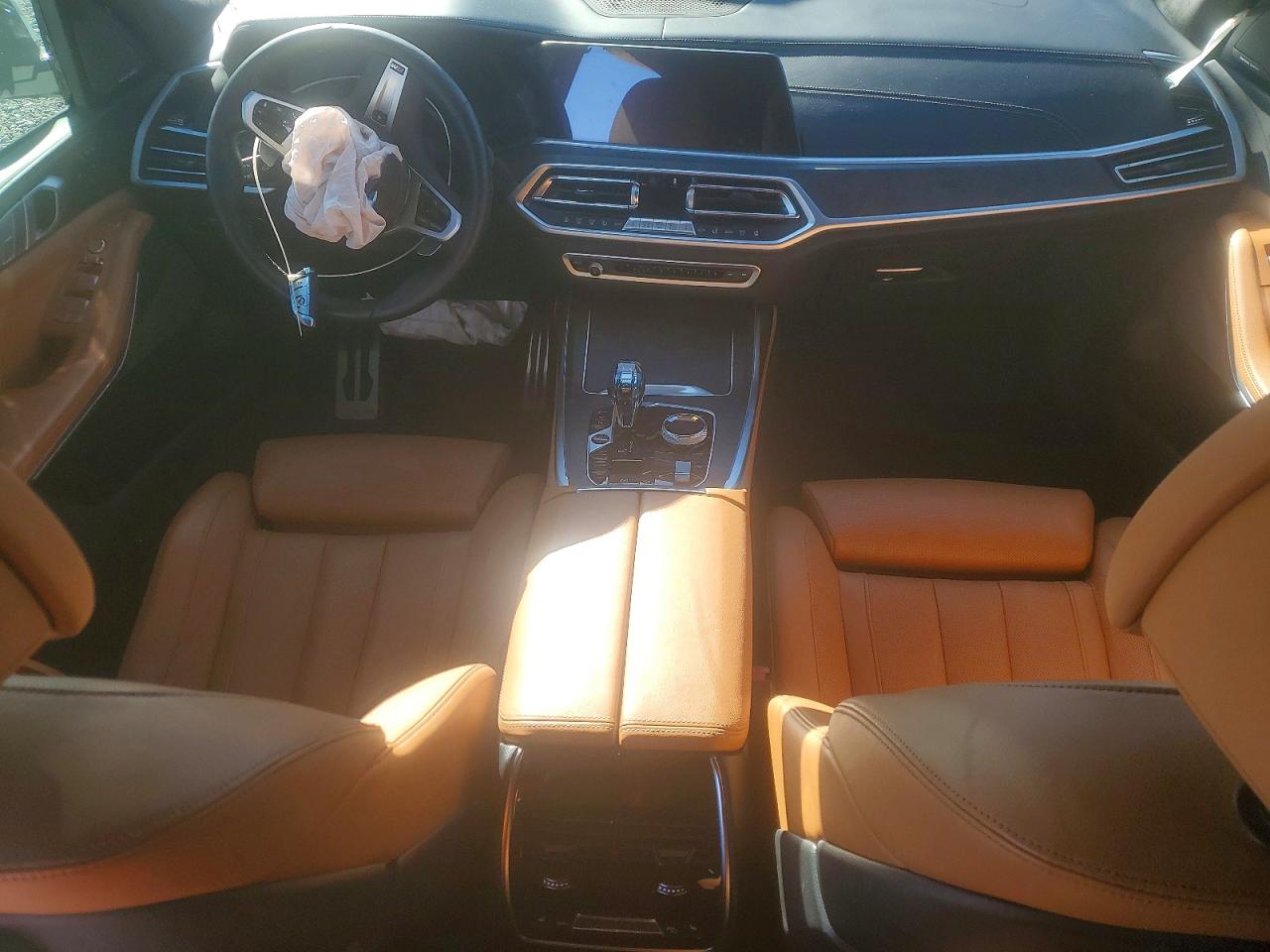 BMW X Series M50i