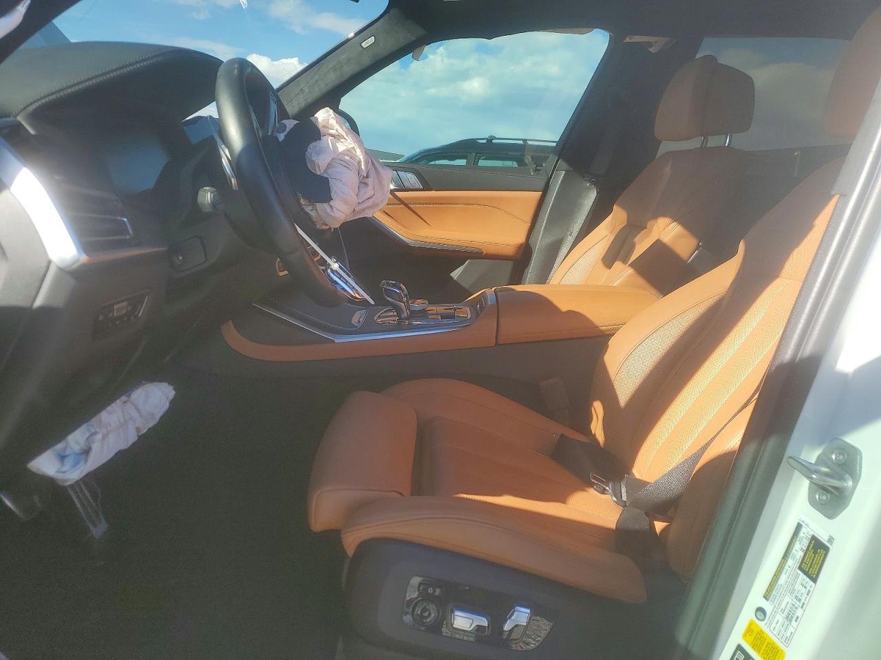 BMW X Series M50i