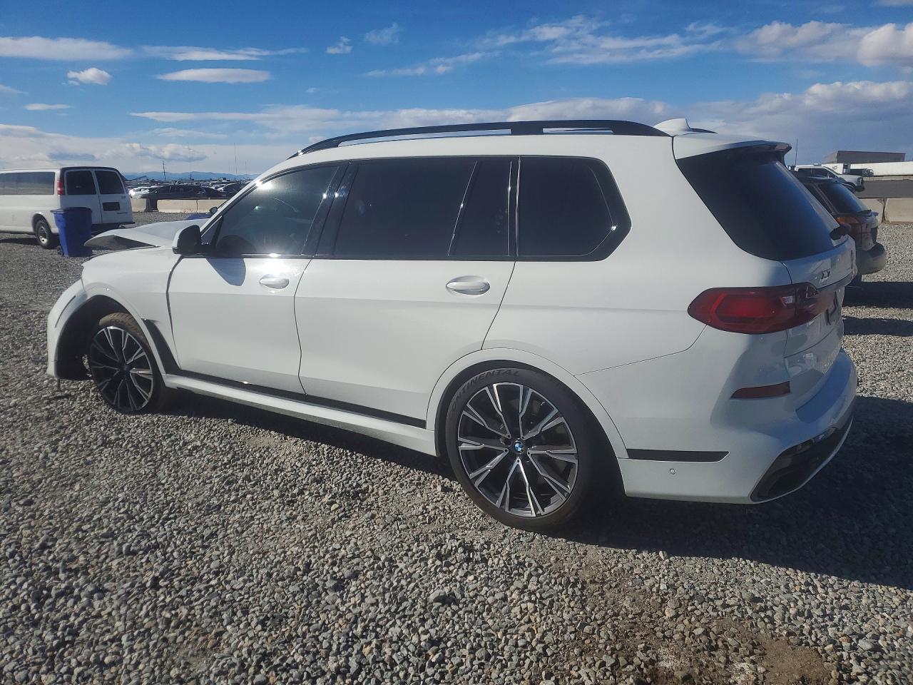 BMW X Series M50i