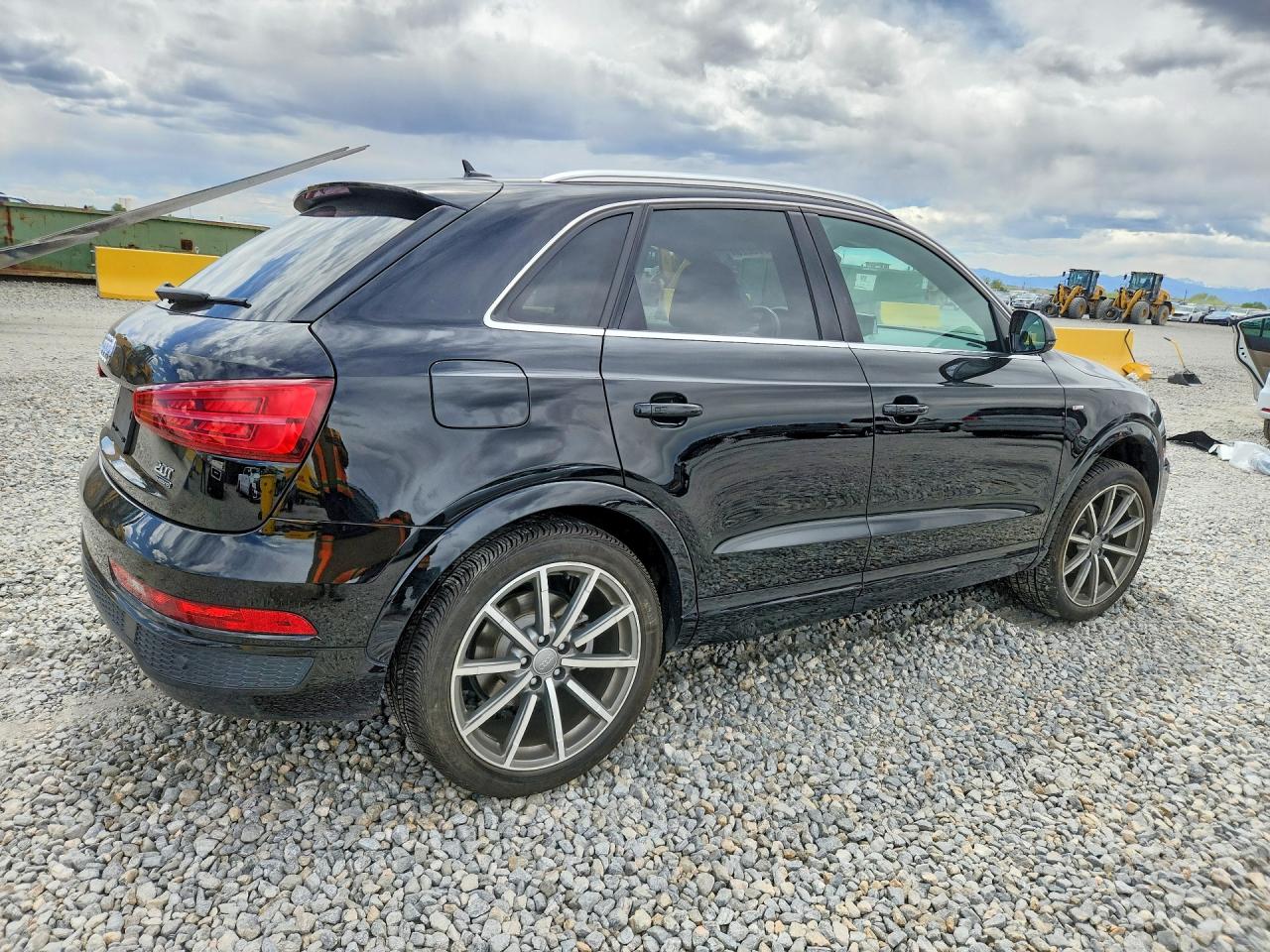 Audi Q3 Premium Plus