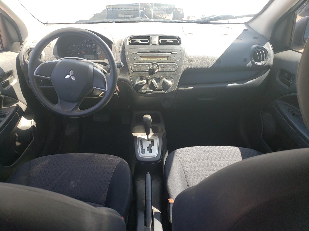 Mitsubishi Mirage Es