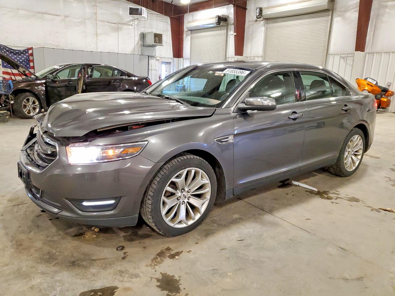 Salvage Ford Taurus Image