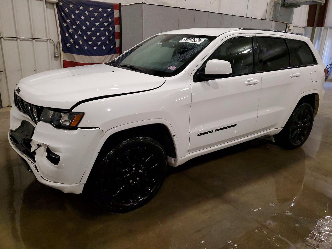 Salvage Jeep Cherokee Image