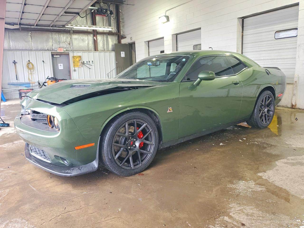 Salvage Dodge Challenger Image