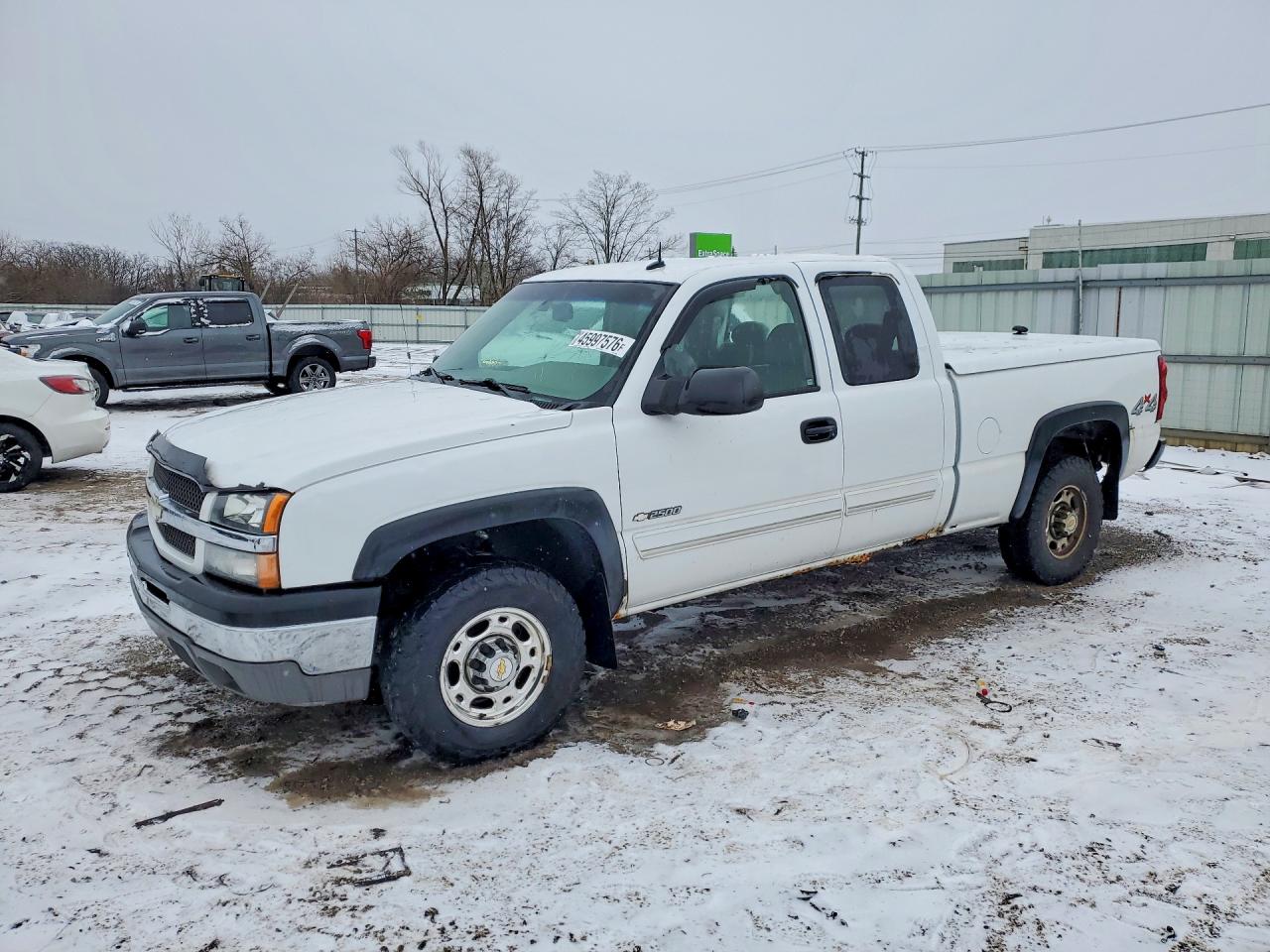 Salvage Chevrolet Silverado Image