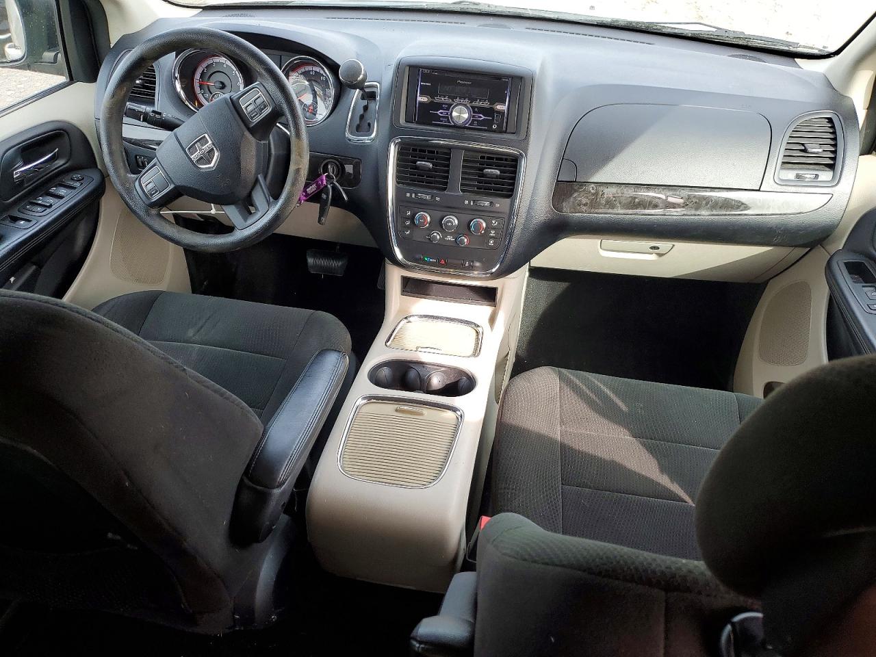 Dodge Caravan Sxt