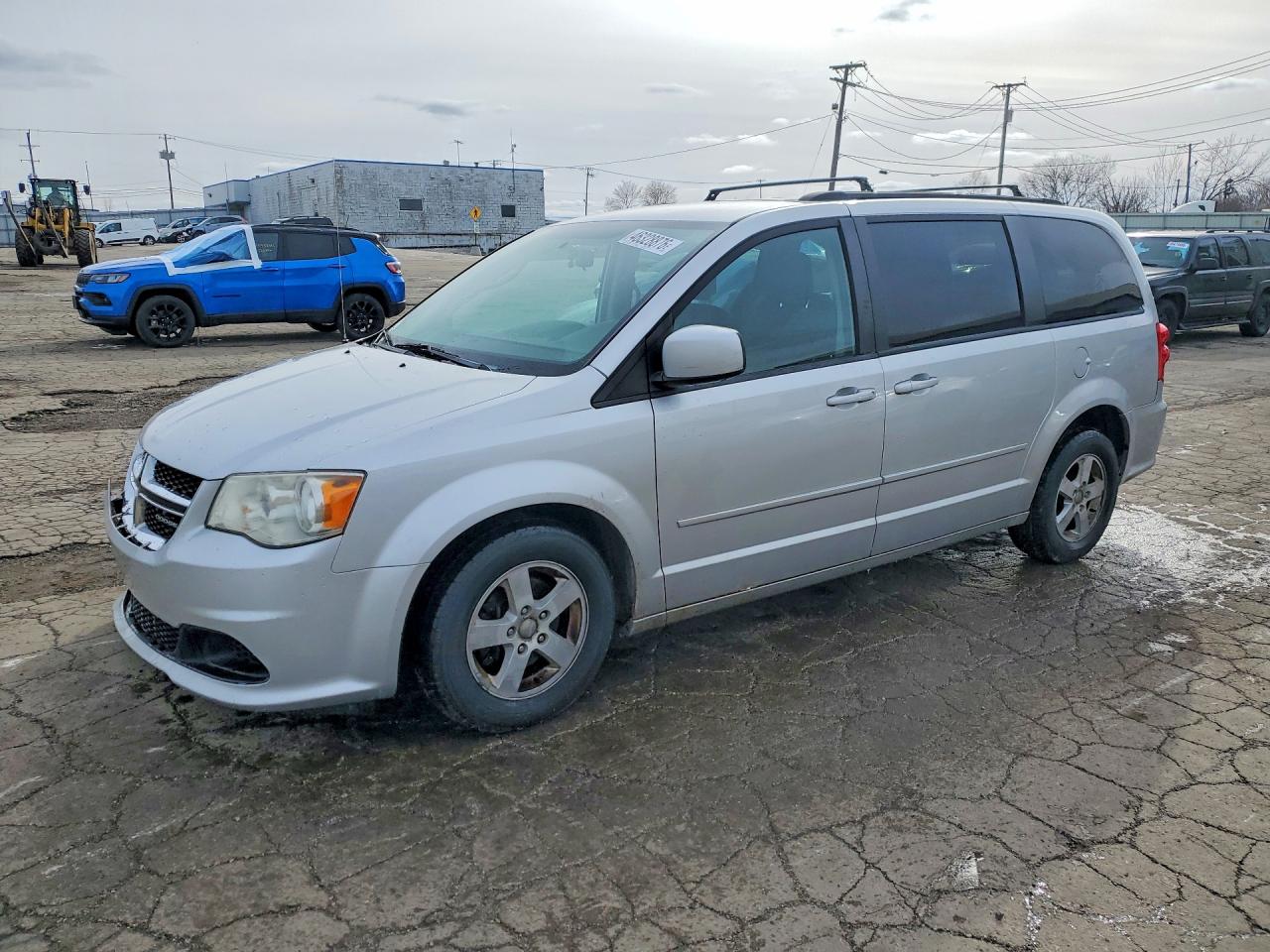 Salvage Dodge Caravan Image