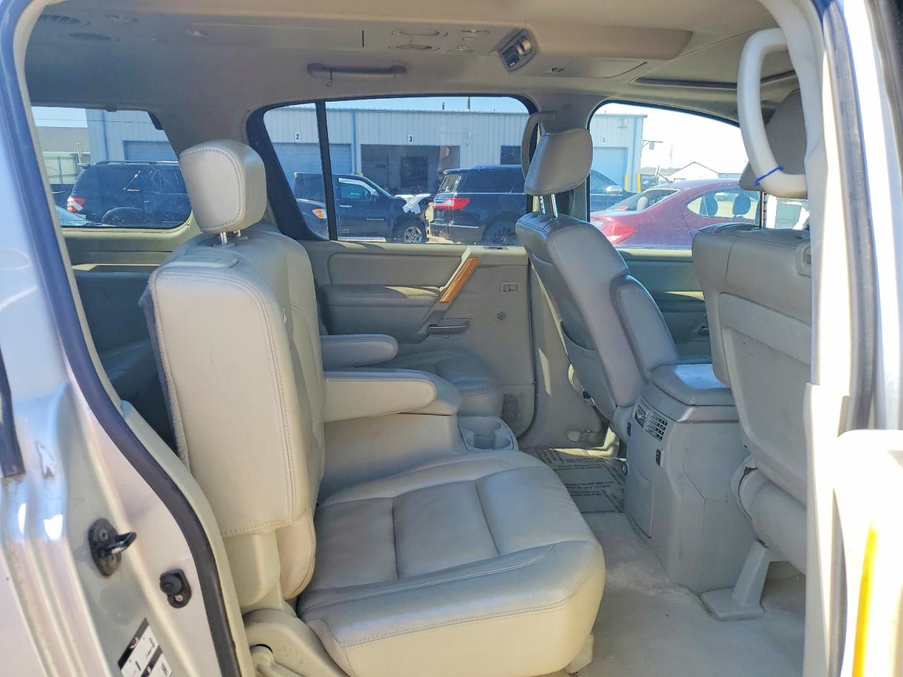 INFINITI Qx Base