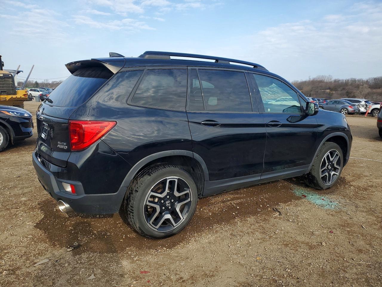 Honda Passport Elite