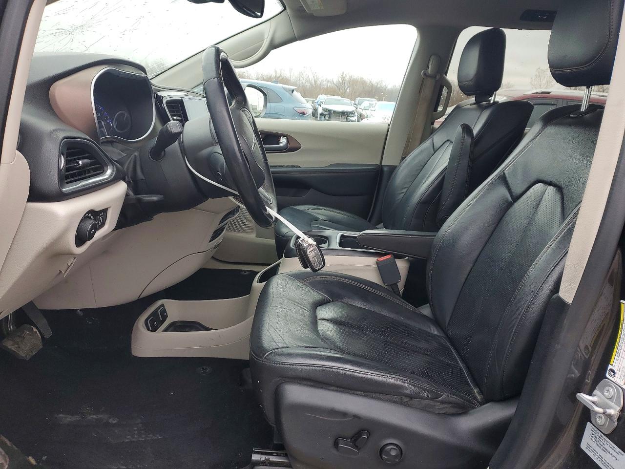 Chrysler Pacifica Touring L Plus
