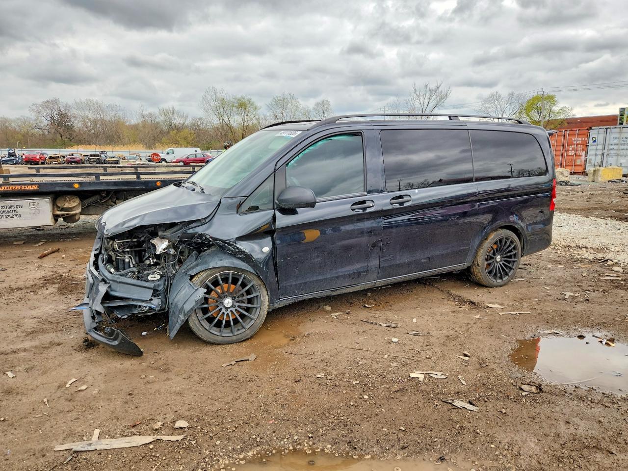 Salvage Mercedes-Benz Metris Image
