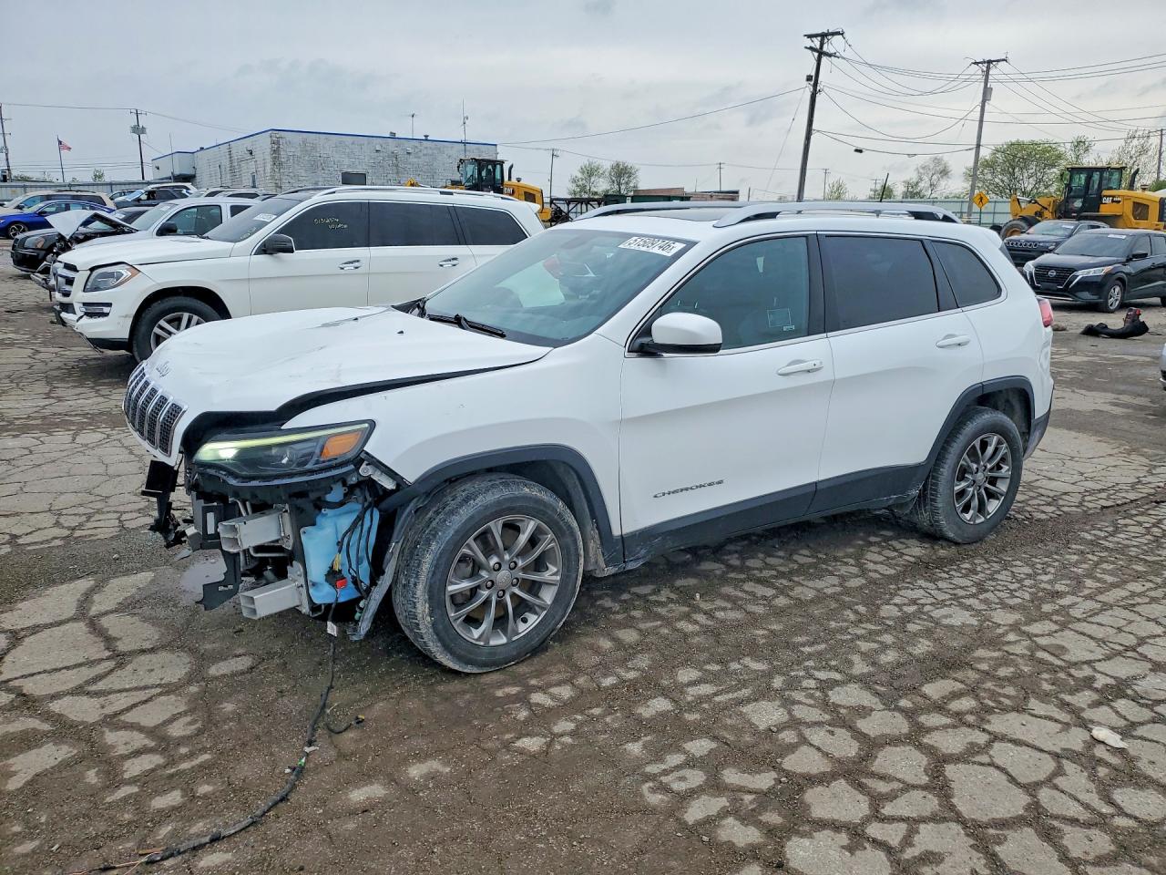 Salvage Jeep Cherokee Image