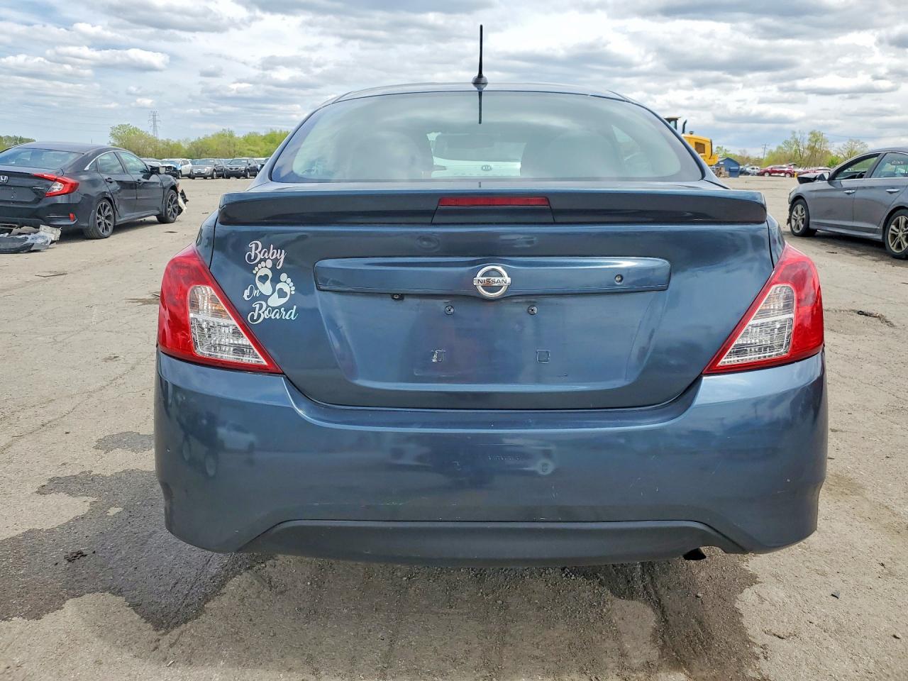 Nissan Versa 1.6 Sl