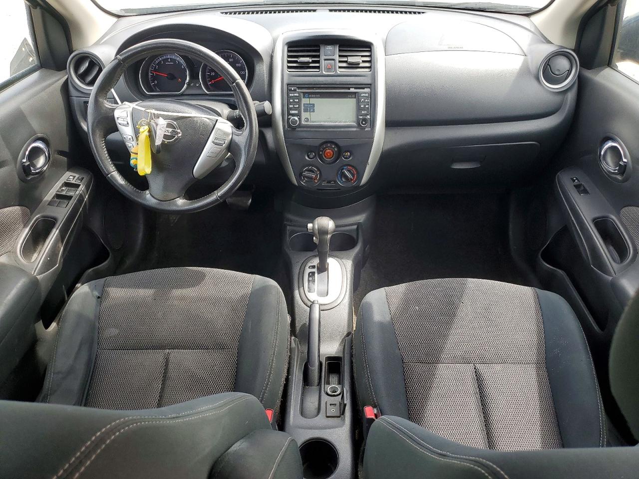 Nissan Versa 1.6 Sl