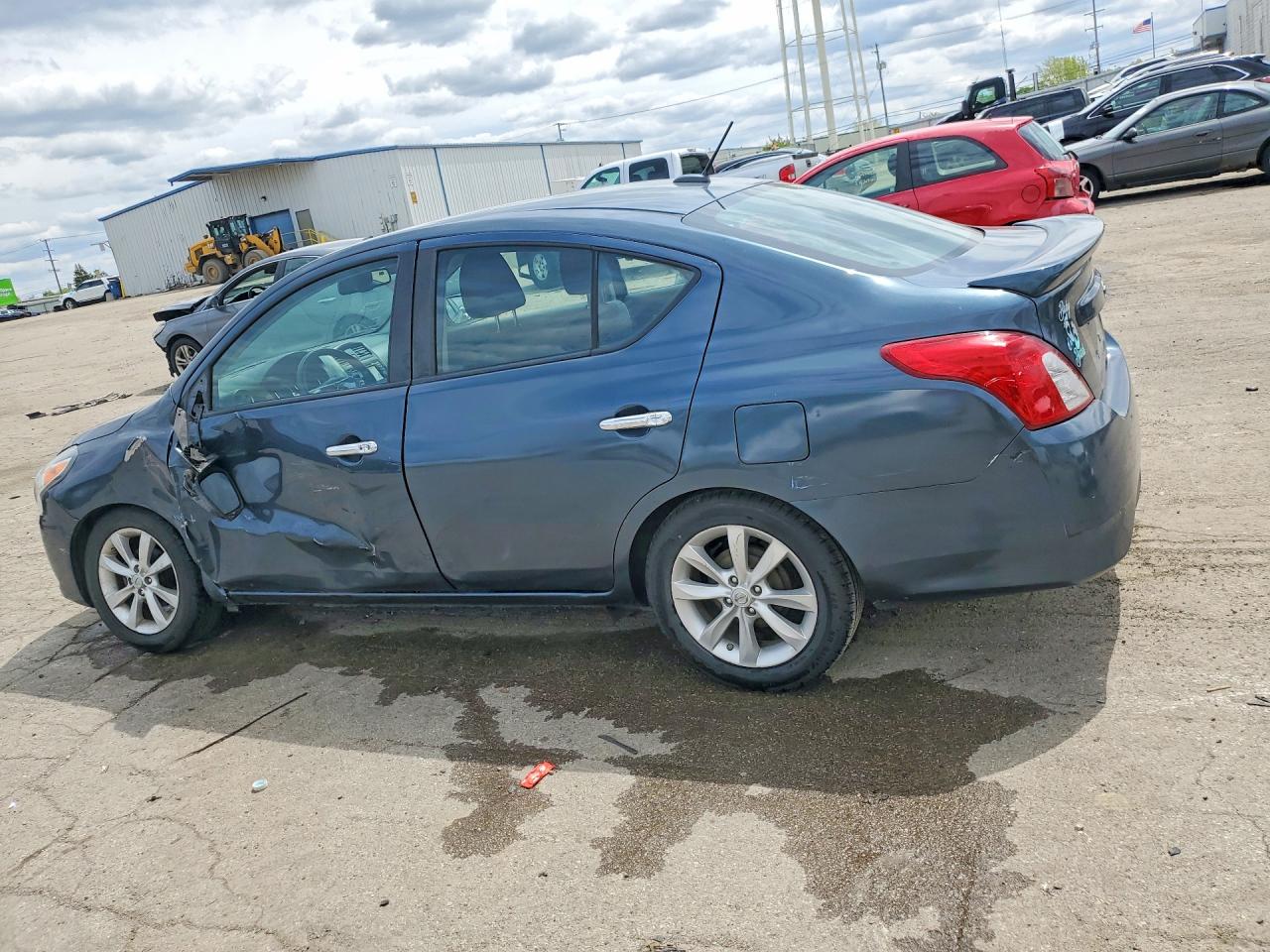 Nissan Versa 1.6 Sl