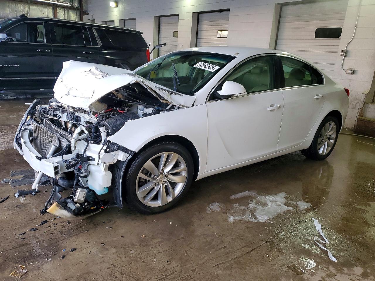 Salvage Buick Regal Image