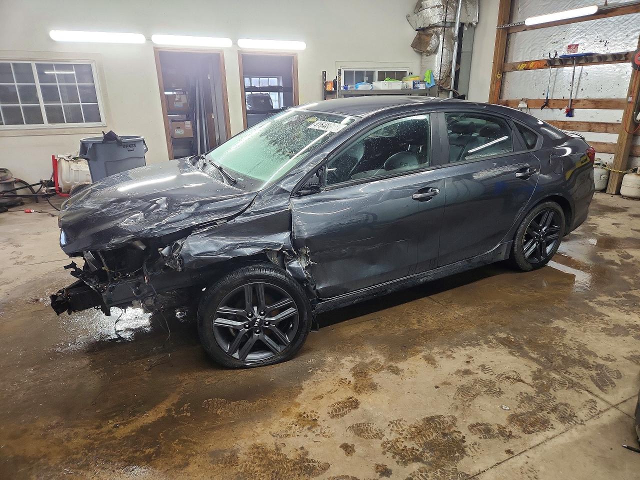 Salvage Kia Forte Image