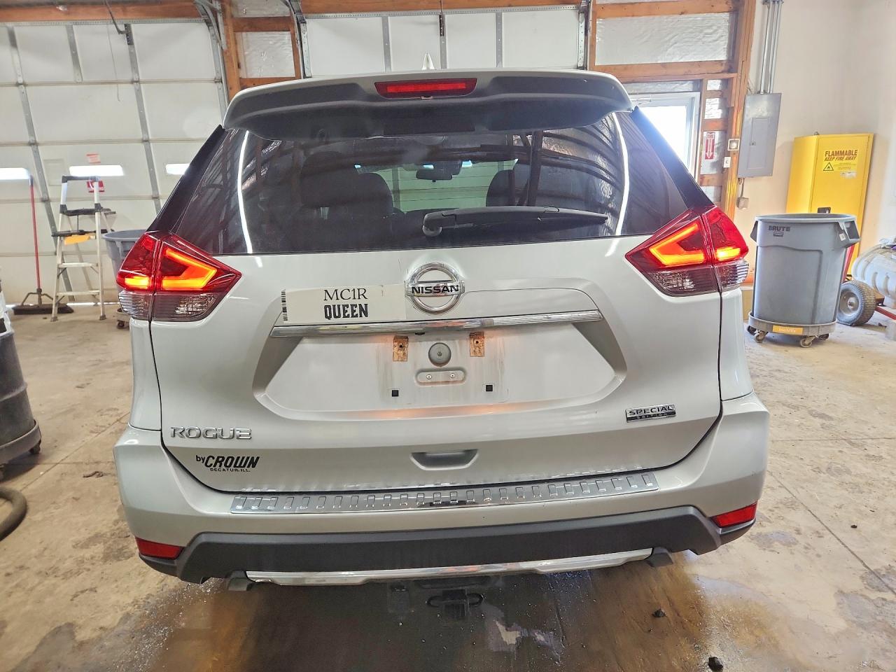Nissan Rogue S