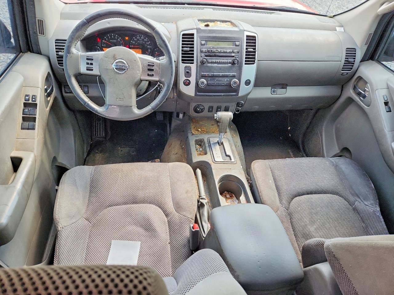 Nissan Frontier S