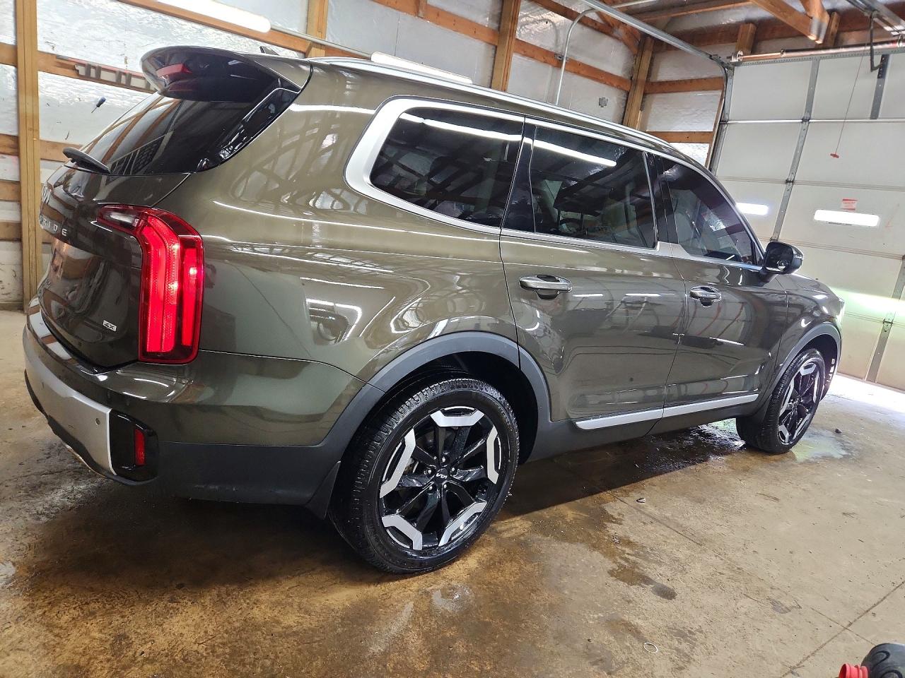 Kia Telluride S