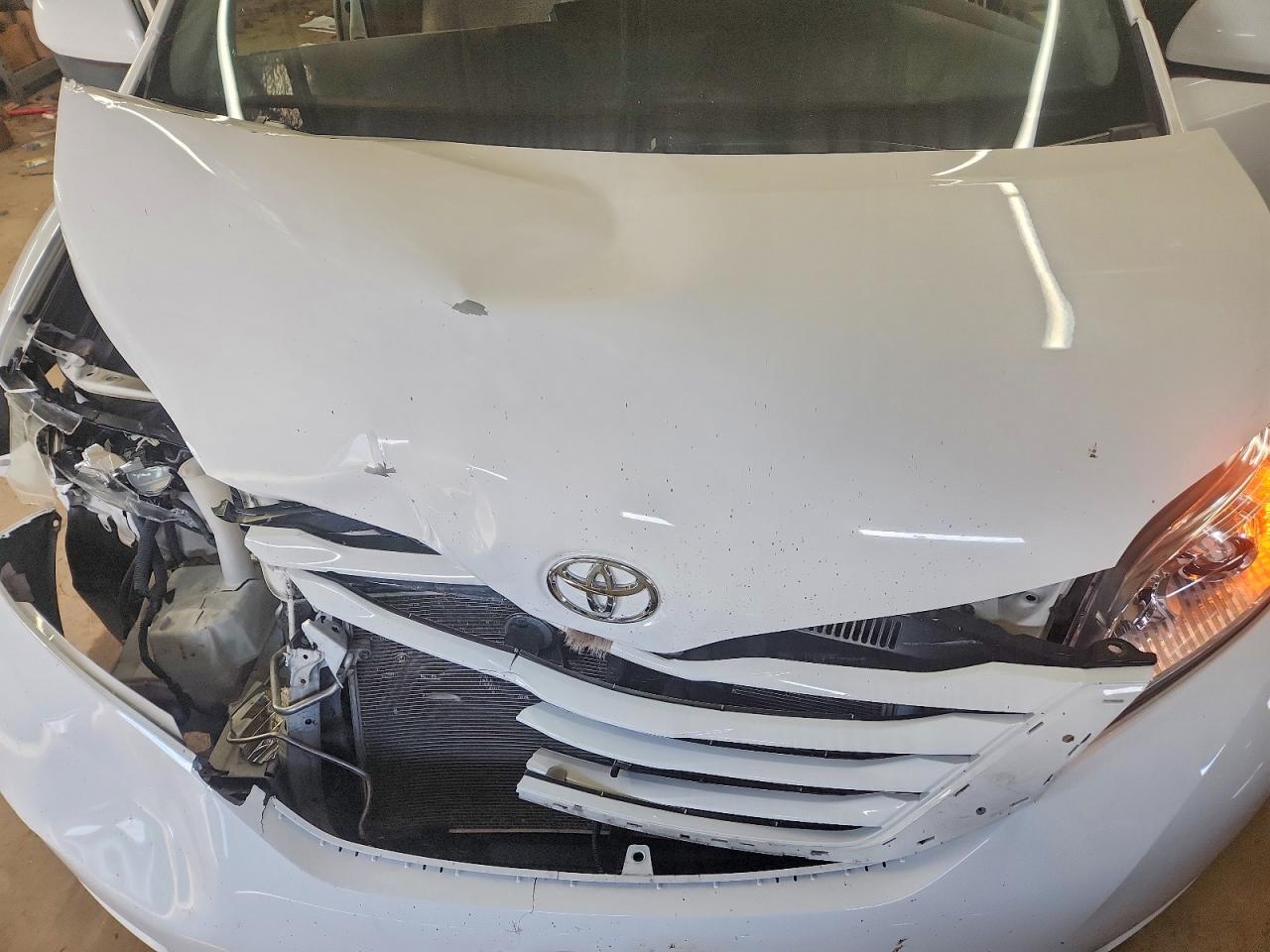 Toyota Sienna Le
