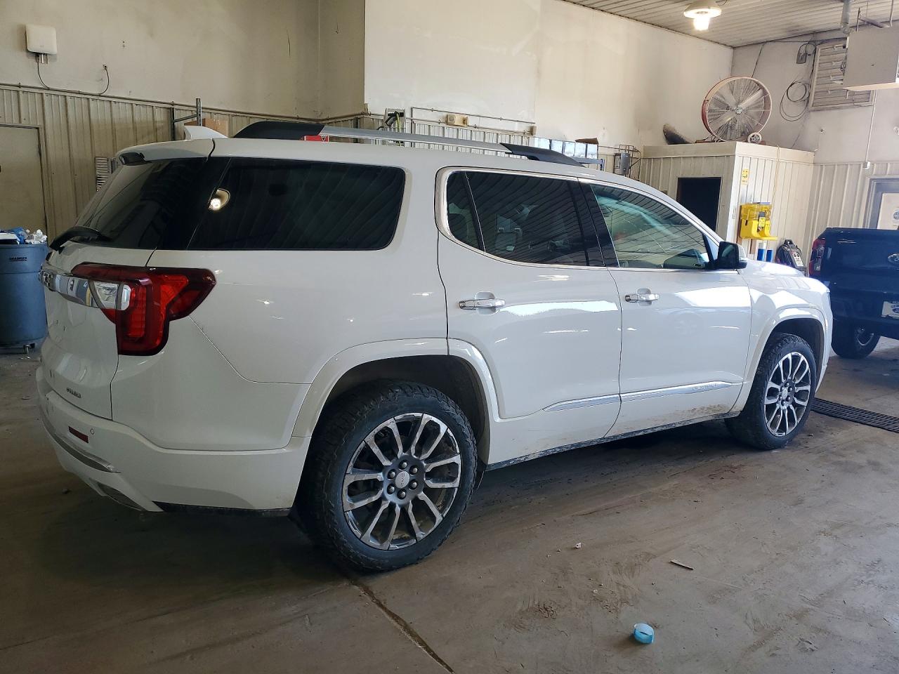 GMC Acadia Denali