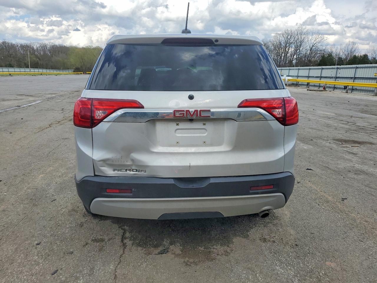 GMC Acadia Sle