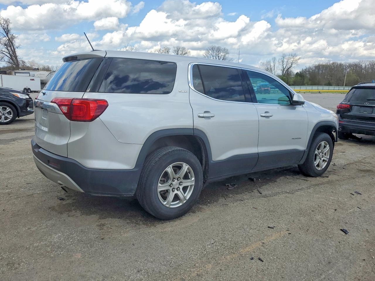 GMC Acadia Sle
