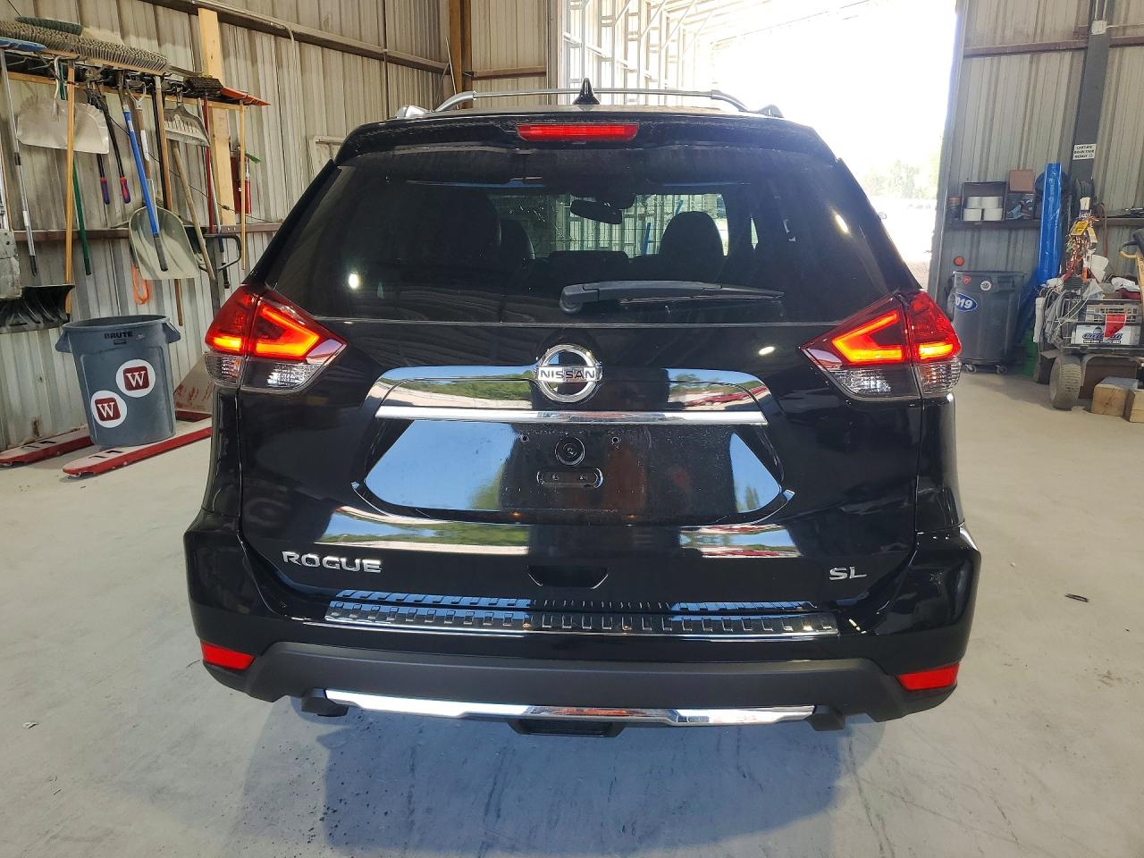 Nissan Rogue S