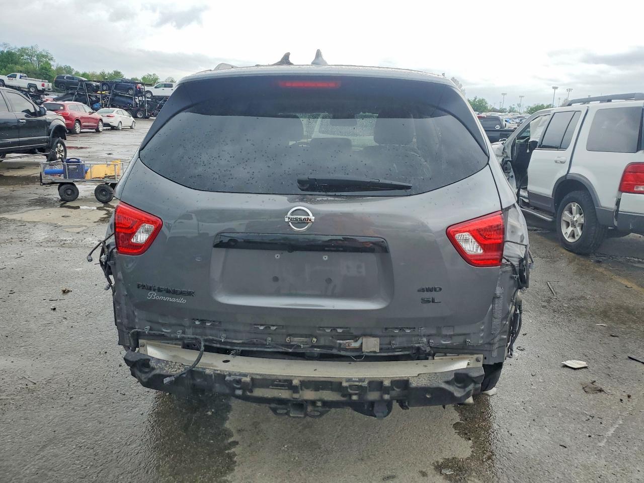 Nissan Pathfinder Sl