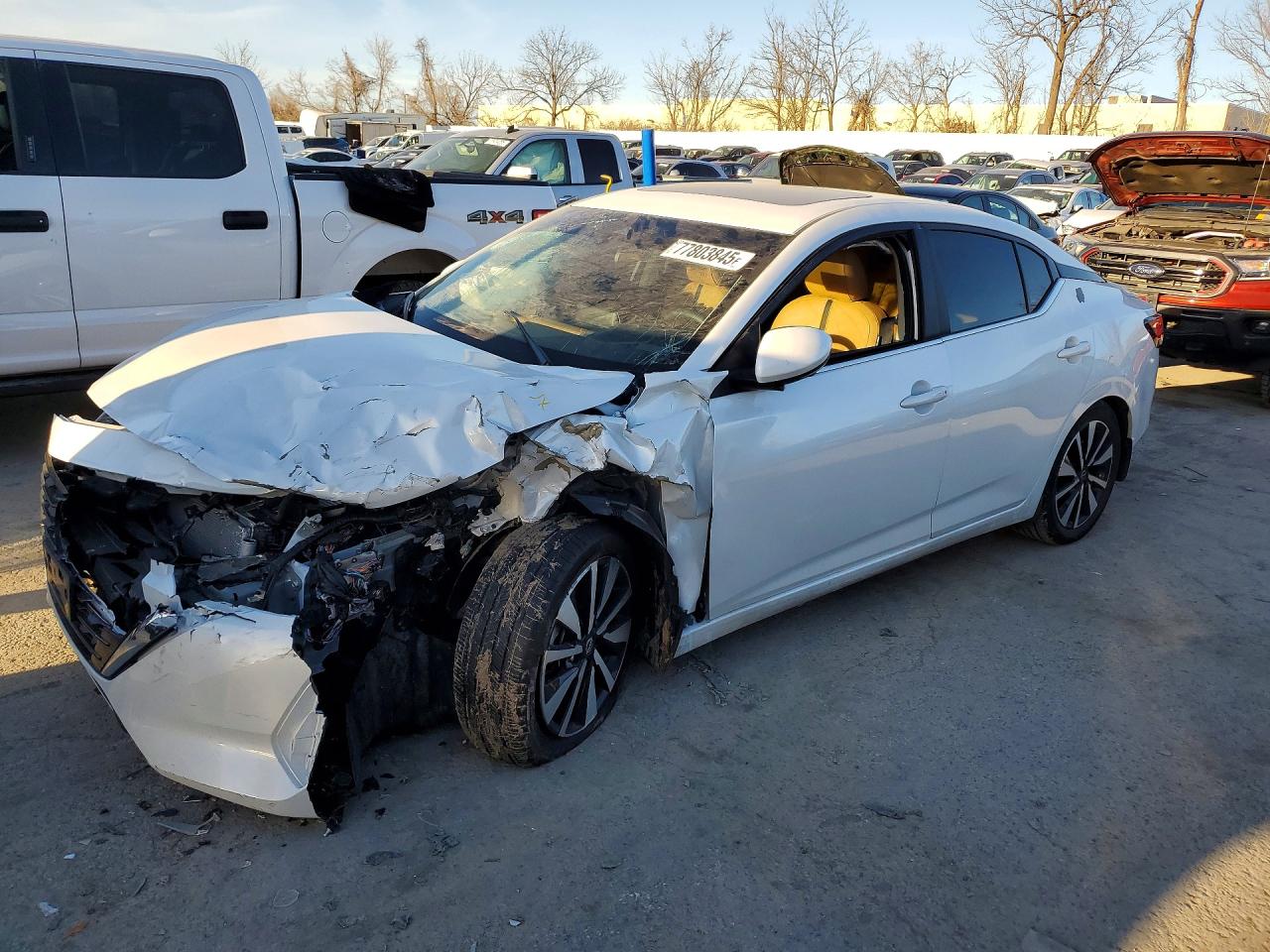 Salvage Nissan Sentra Image