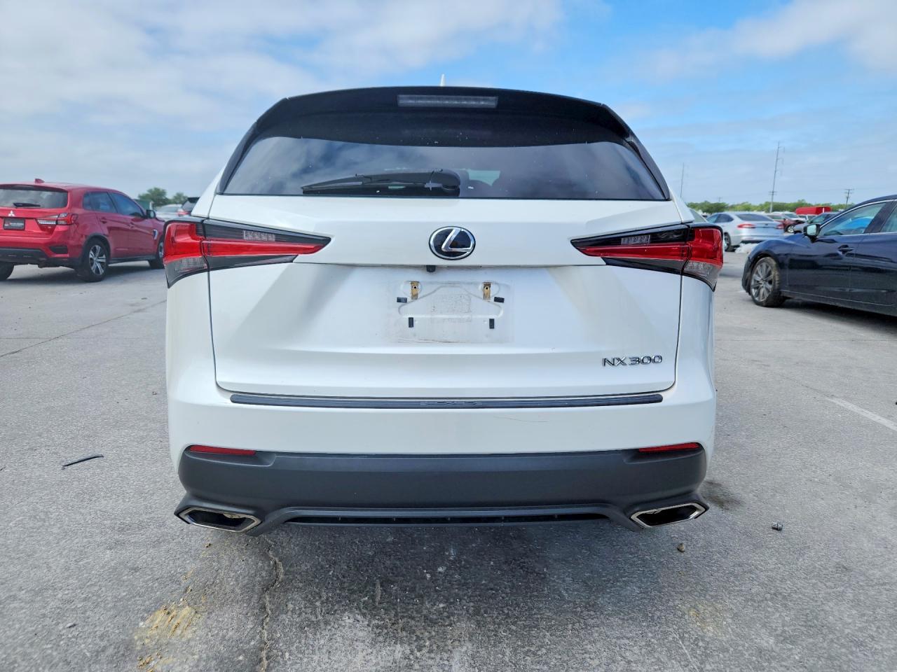 Lexus NX Base