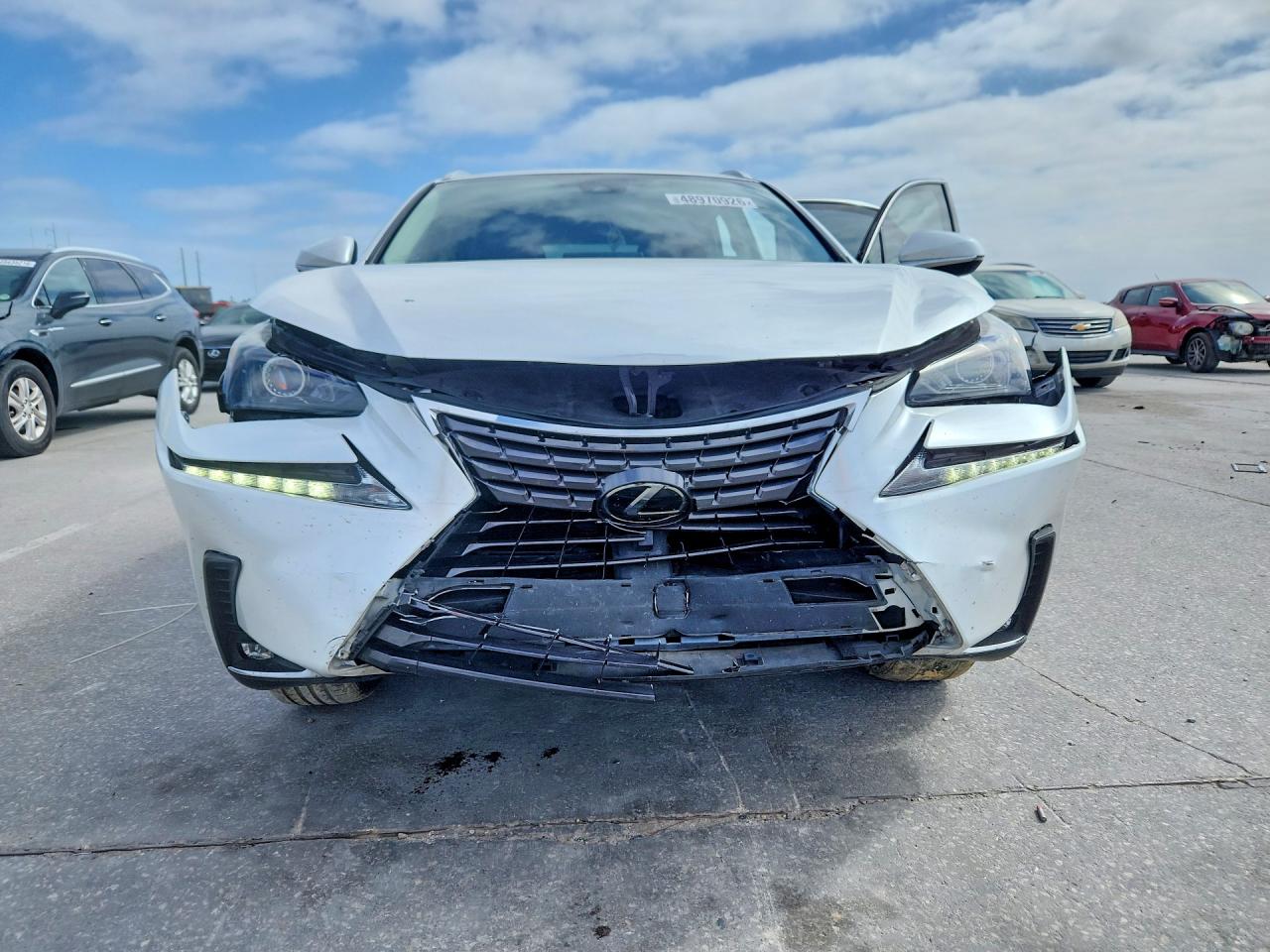 Lexus NX Base