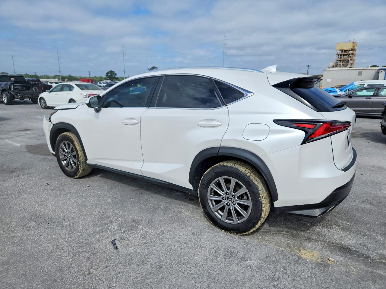Lexus NX Base