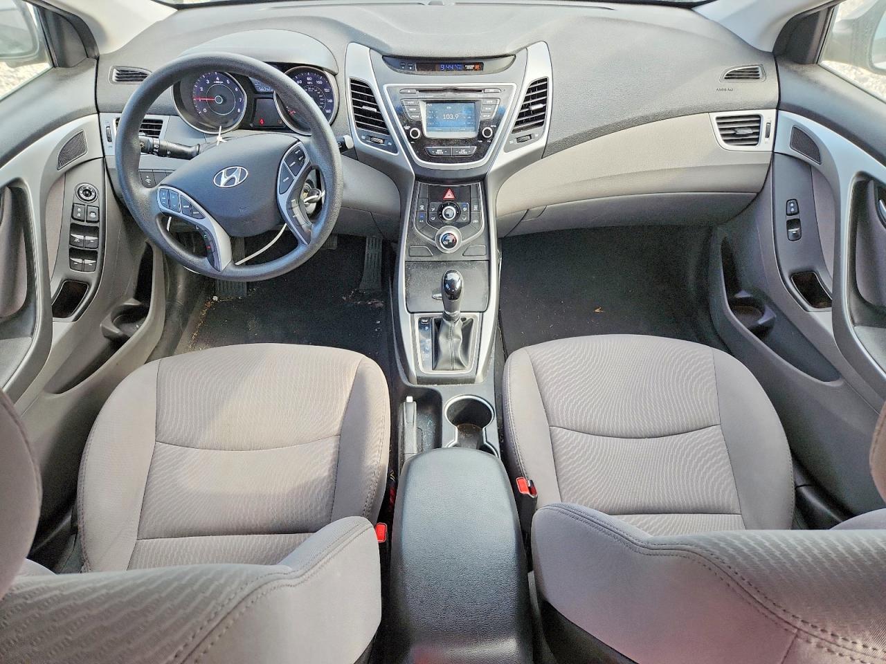 Hyundai ELANTRA Se
